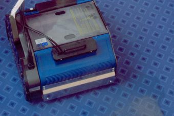 Image showcasing Duplex's efficient carpet cleaning solutions for restaurants and cafes, ensuring deep cleanliness and hygiene.