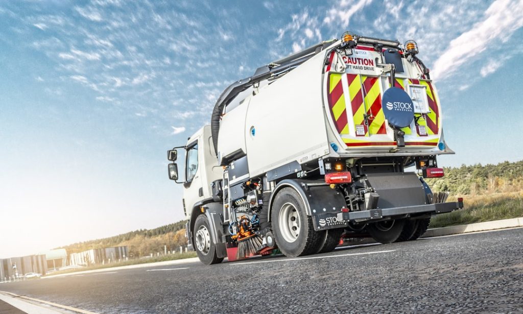 Photo cleaning machine