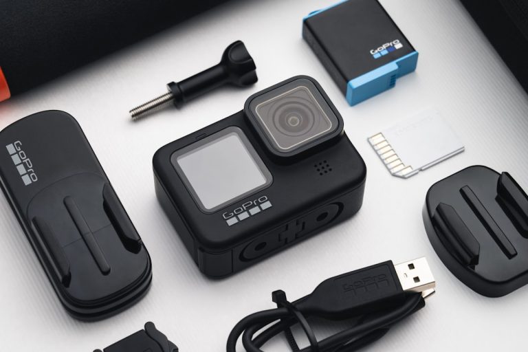 Photo Battery-powered scrubber